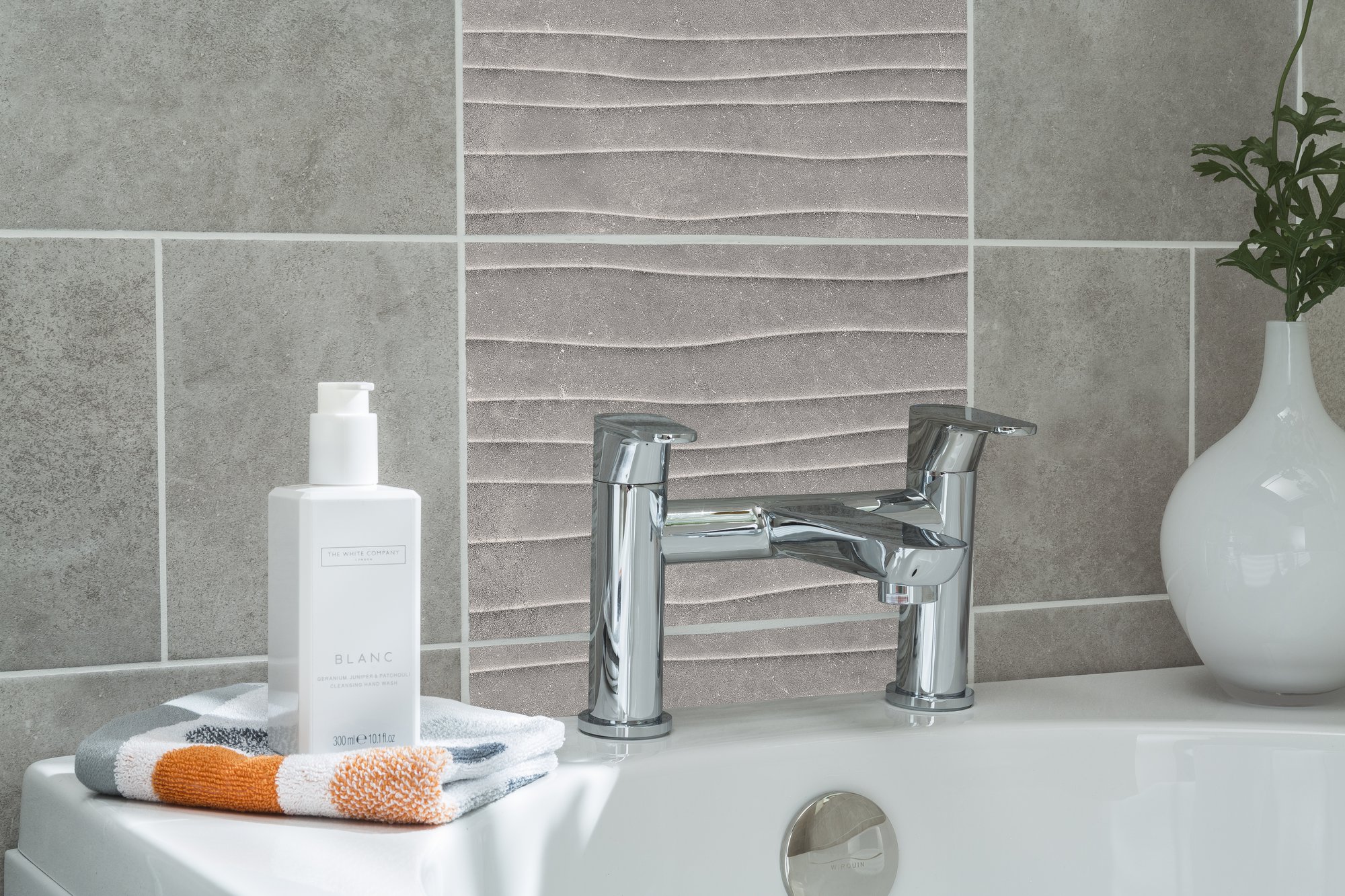 Johnson Tiles Intro Collection County